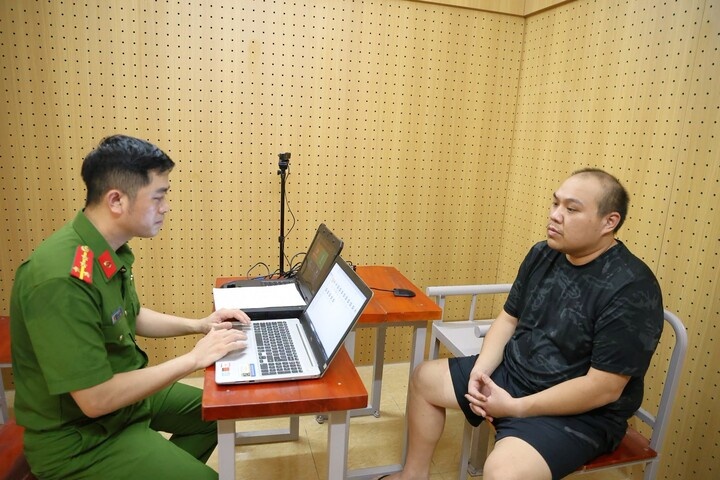 Triet pha,  Duong day danh bac,  Rua tien,  Xuyen quoc gia anh 2