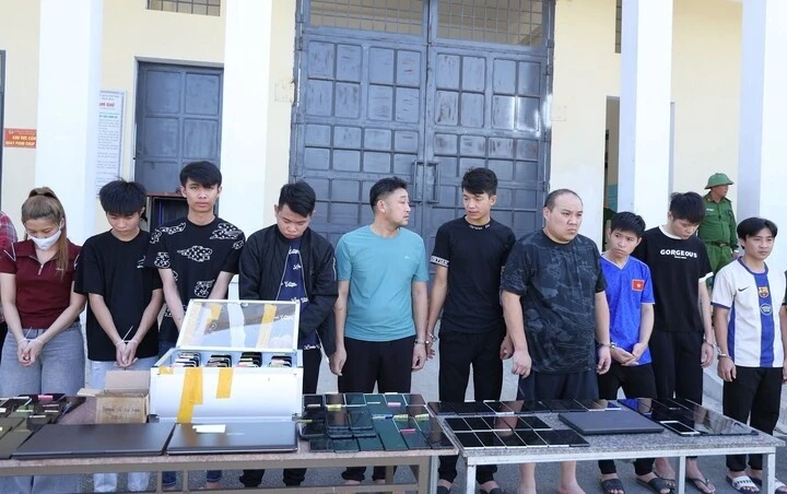 Triet pha,  Duong day danh bac,  Rua tien,  Xuyen quoc gia anh 4