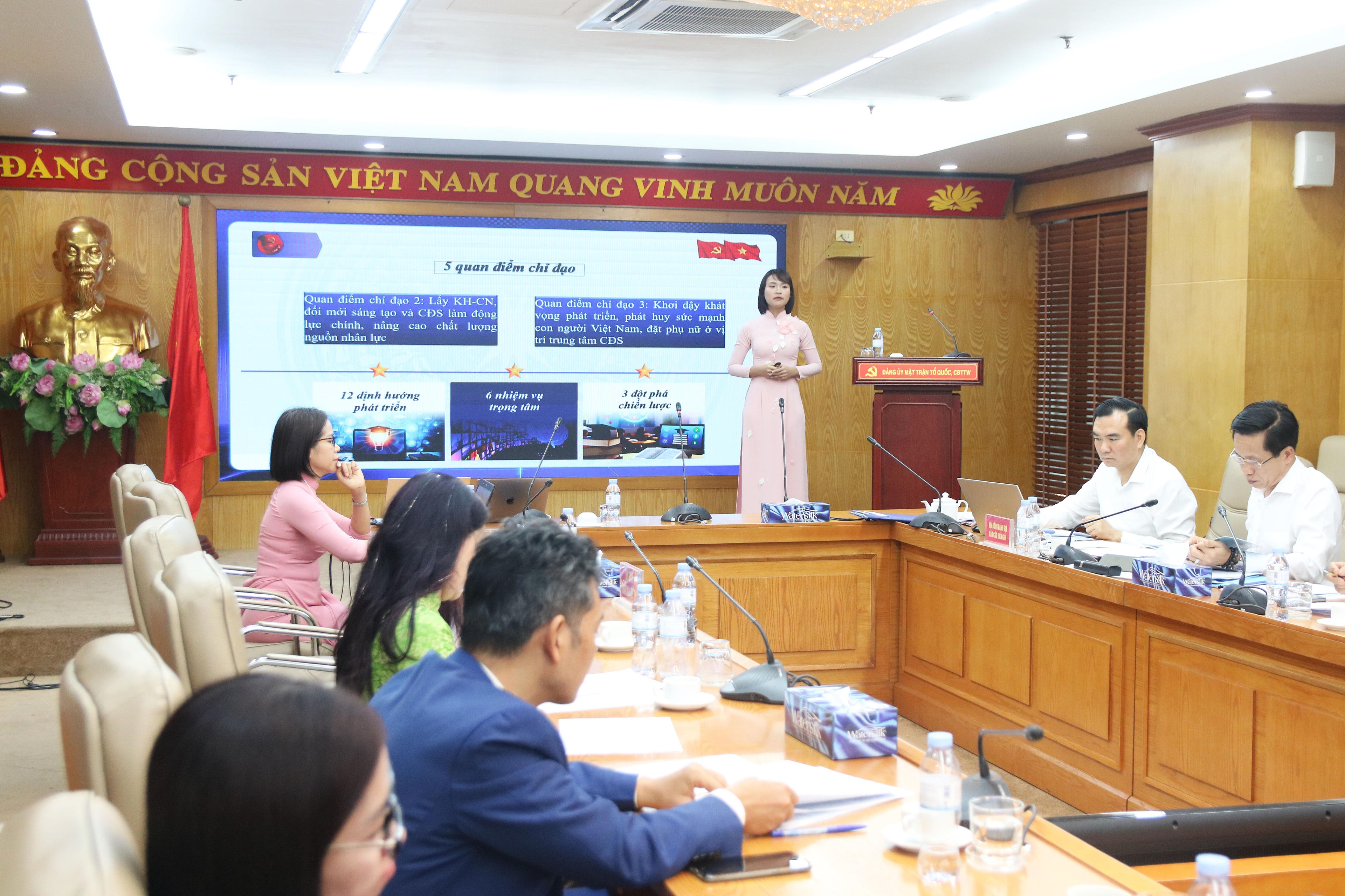 bao cao vien anh 2