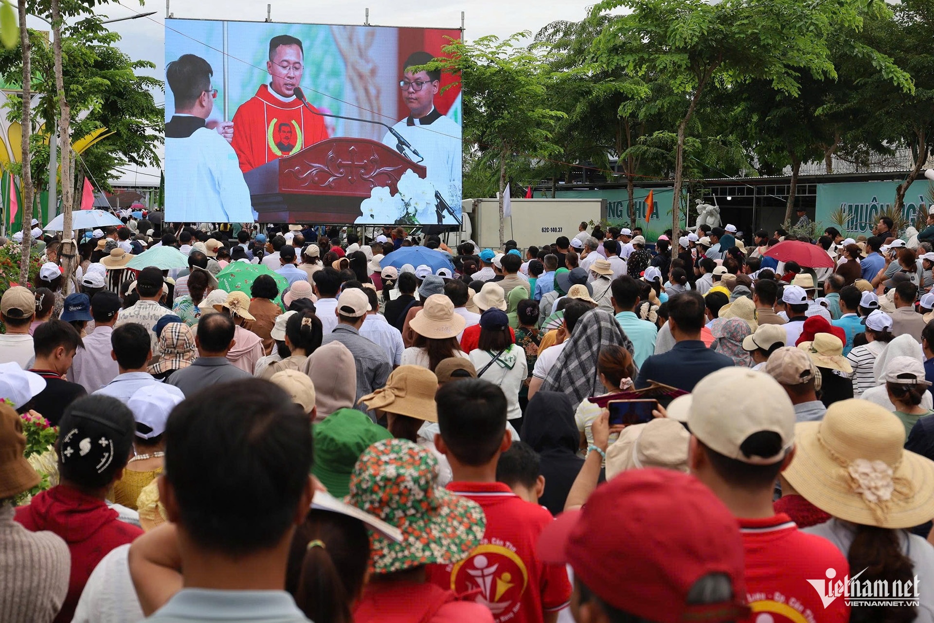 phong chan phuoc anh 11
