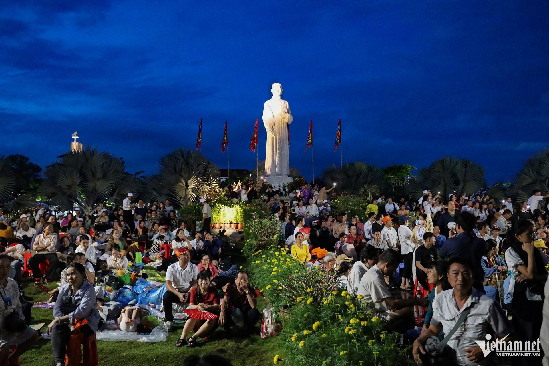 phong chan phuoc anh 2
