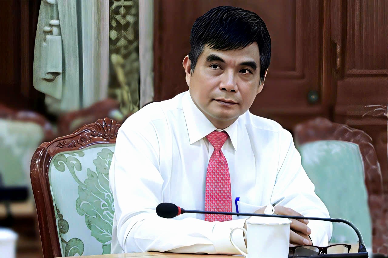Ong Cao Anh Minh lam Tong giam doc Dai Phat thanh va Truyen hinh TP.HCM hinh anh