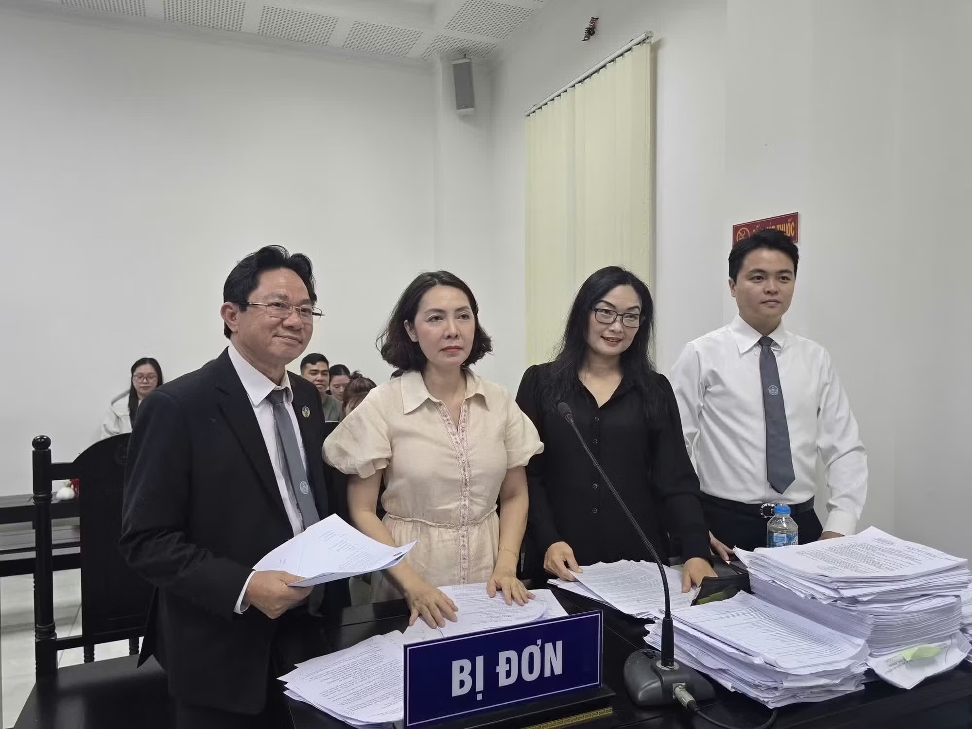 Nam bac si trong vu ly hon nghin ty o TP.HCM bi bat de dieu tra hai toi danh hinh anh