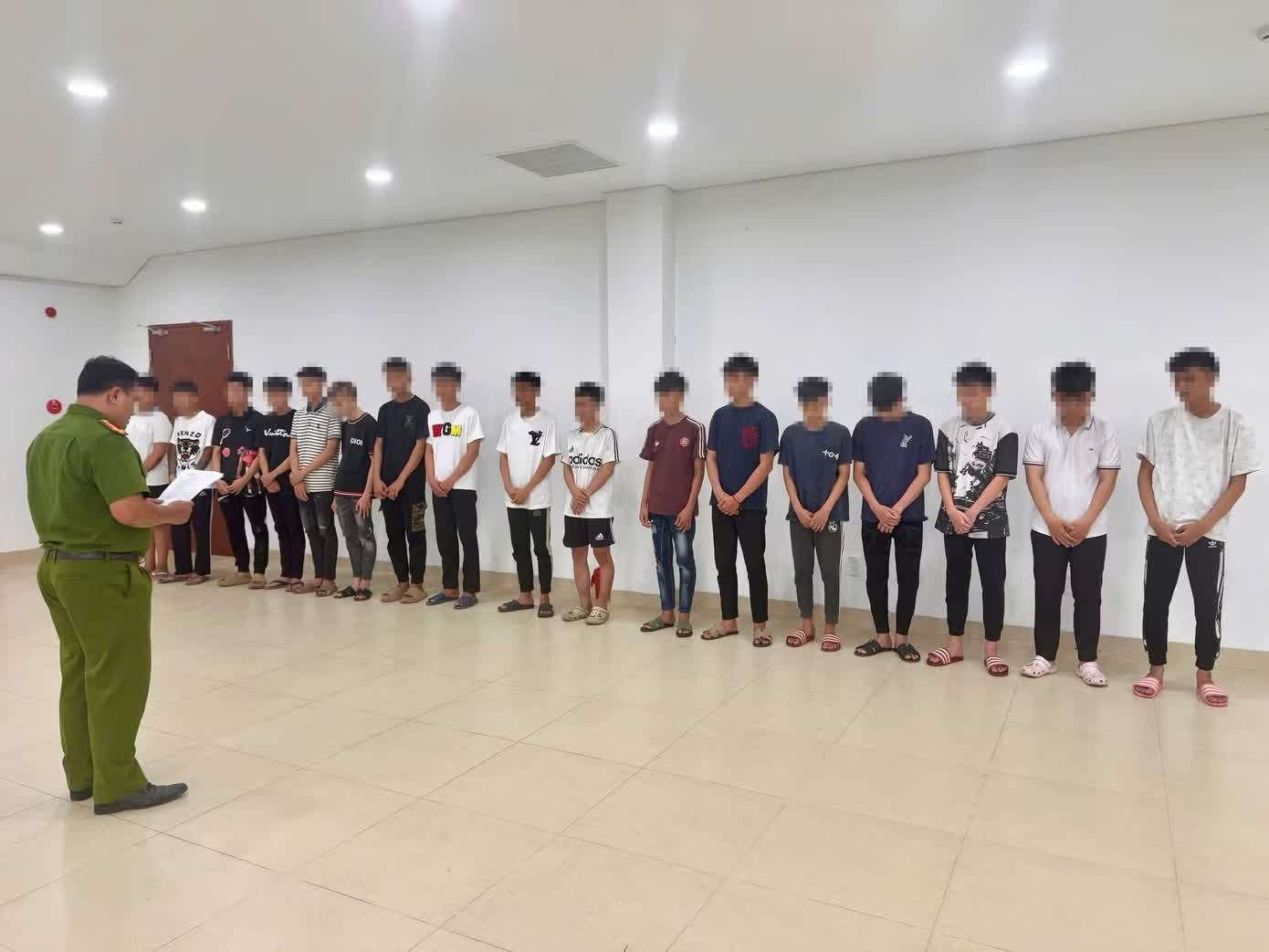 mang hung khi,  dieu pho anh 1