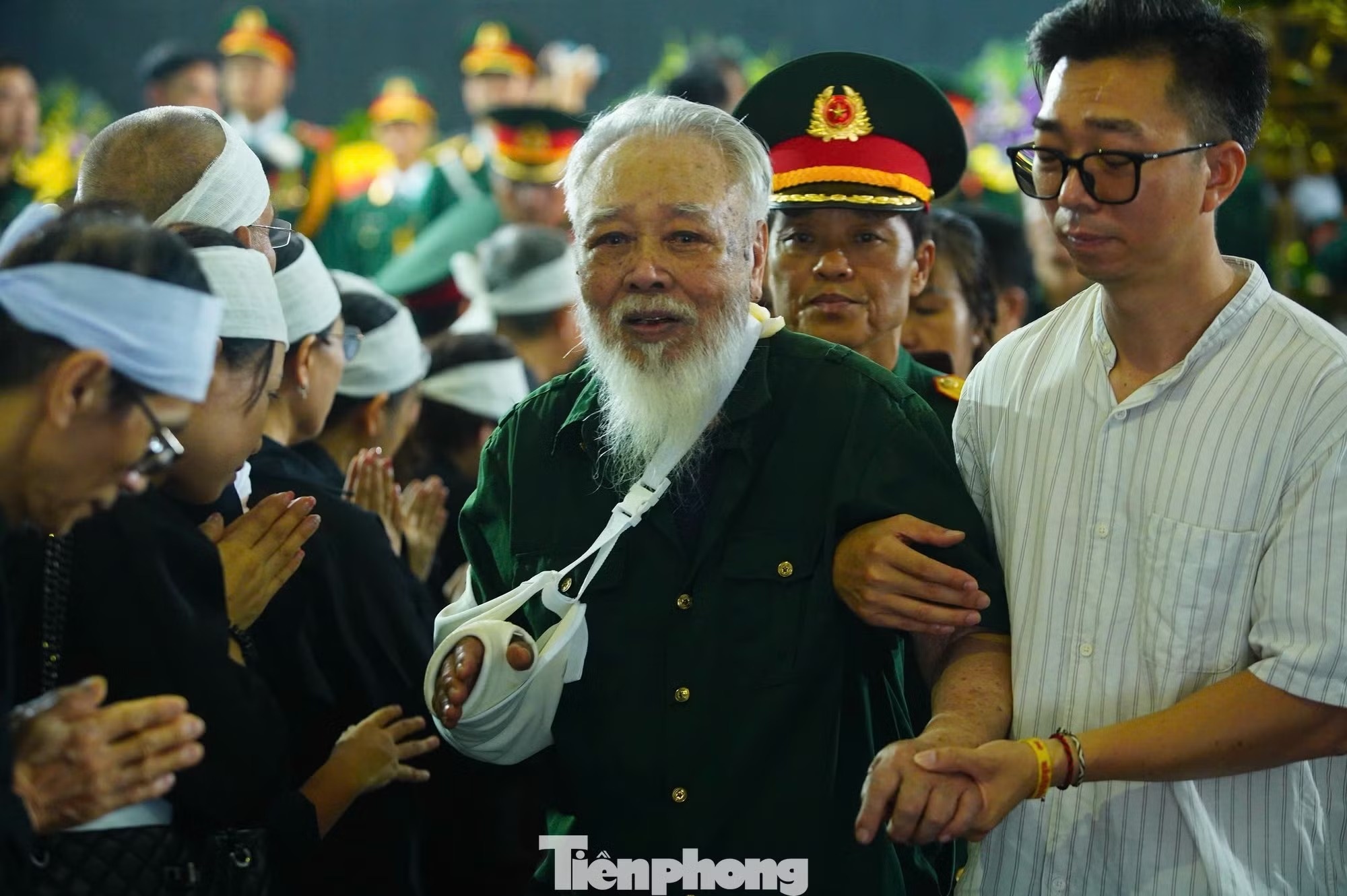 anh hung La Van Cau anh 5