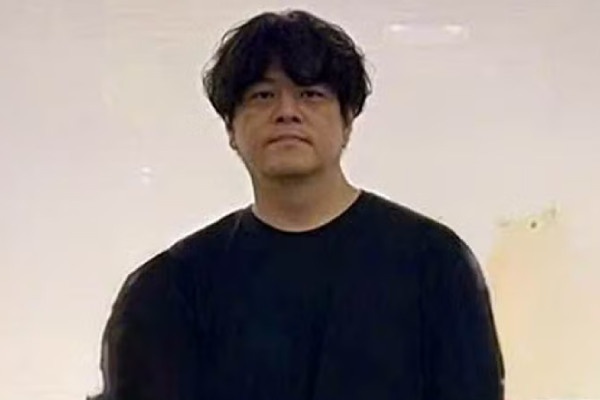 Chan tuong bat ngo cua vi khach nuoc ngoai qua han tam tru hinh anh
