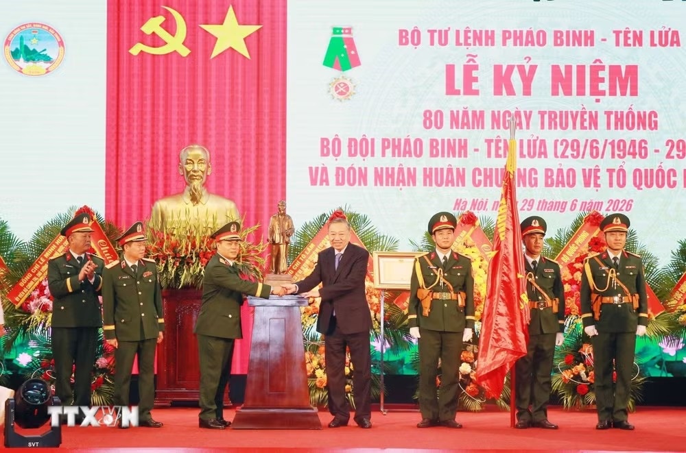 tong bi thu anh 15
