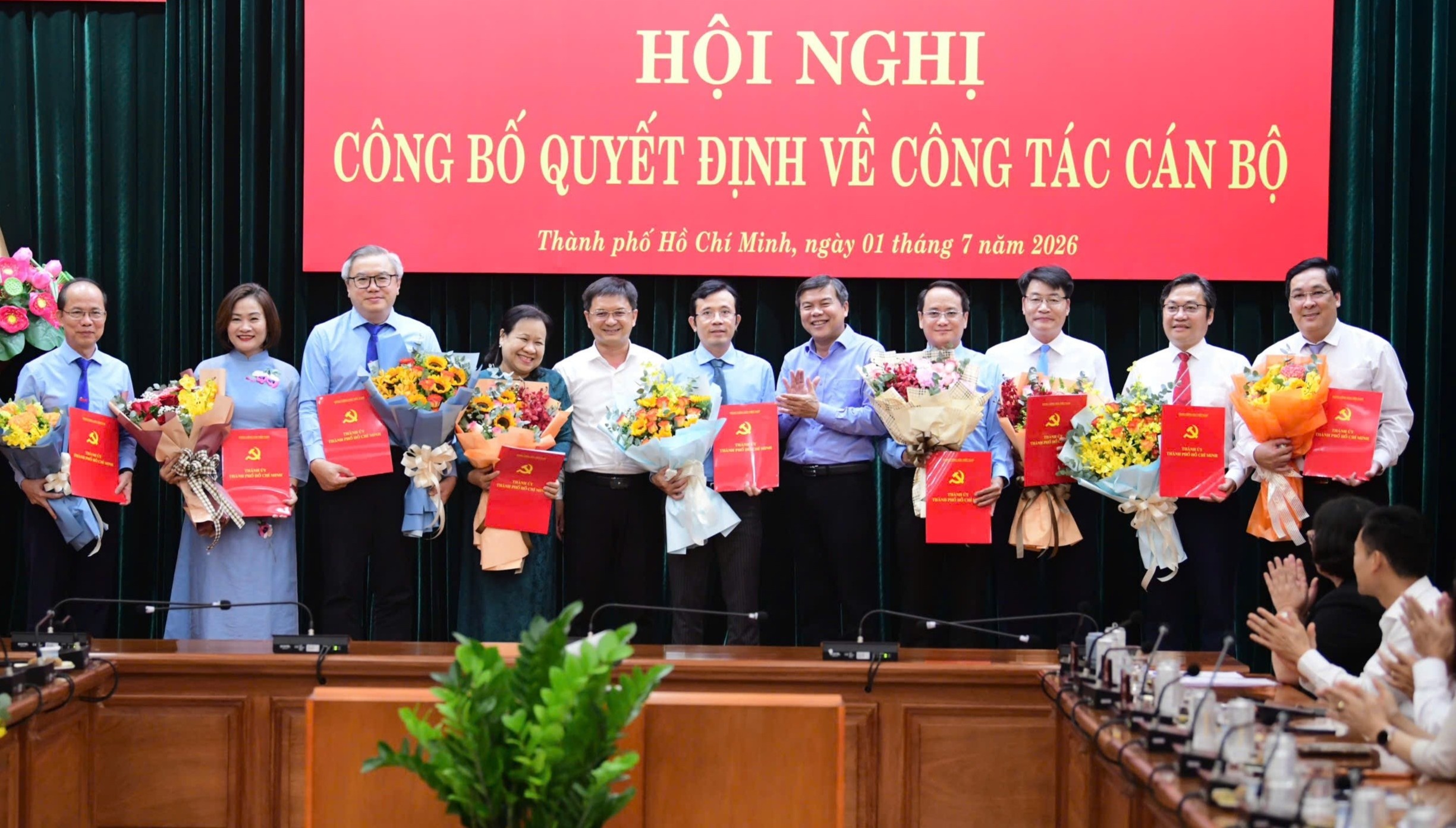 bao tuoi tre anh 2