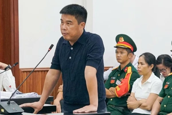 De nghi bac khang cao cua Hau 'Phao' va hon 300 bi hai vu ban dat san bay hinh anh