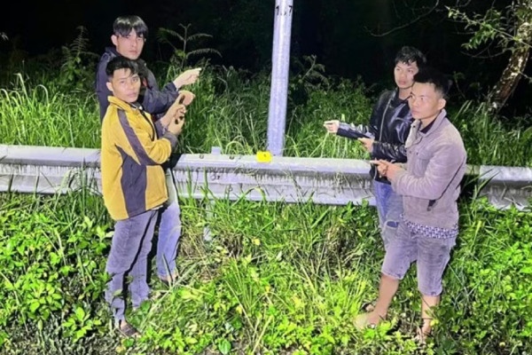 Khoi to 6 doi tuong cat trom hon 1.200 m day dien mang ban phe lieu hinh anh