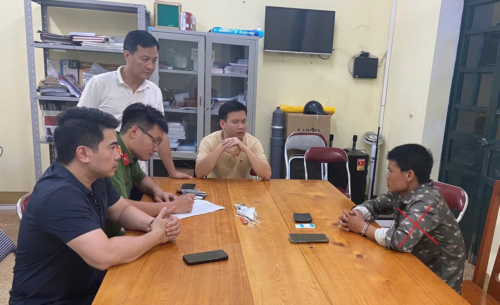 bat coc tre em anh 2