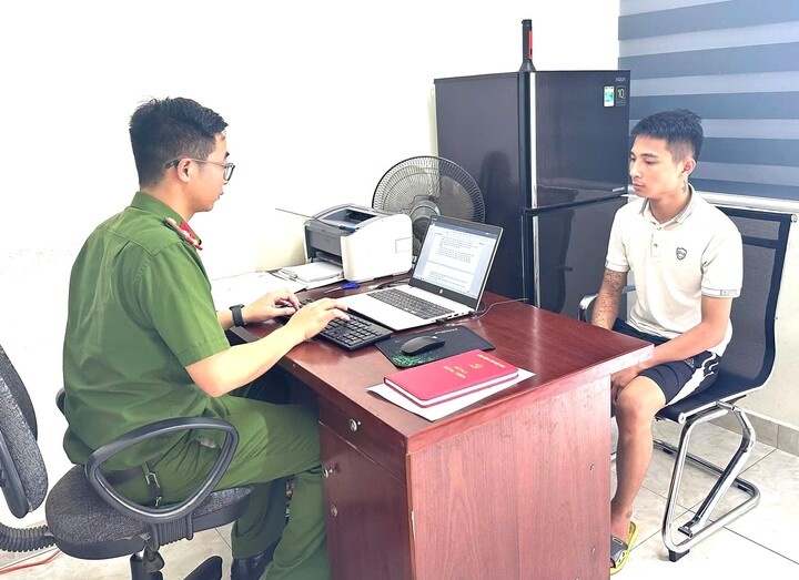 Dap bat sanh,  Vao mat ban nhau anh 2