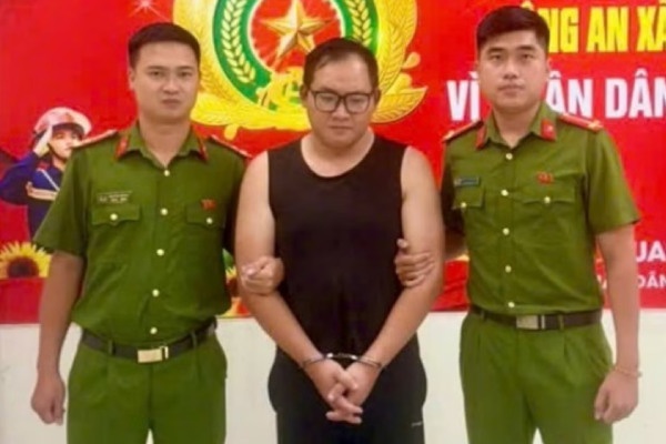 Doi tuong dung dao cuop tiem vang o Ha Noi khai gi? hinh anh