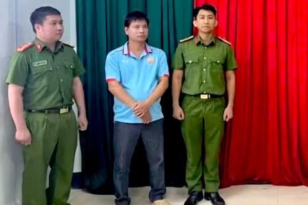 Bat doi tuong thu loi bat chinh 2,4 ty dong tu ban cat trai phep hinh anh