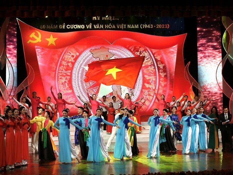 Ke hoach trien khai dong bo cac he gia tri va chuan muc con nguoi Viet Nam hinh anh