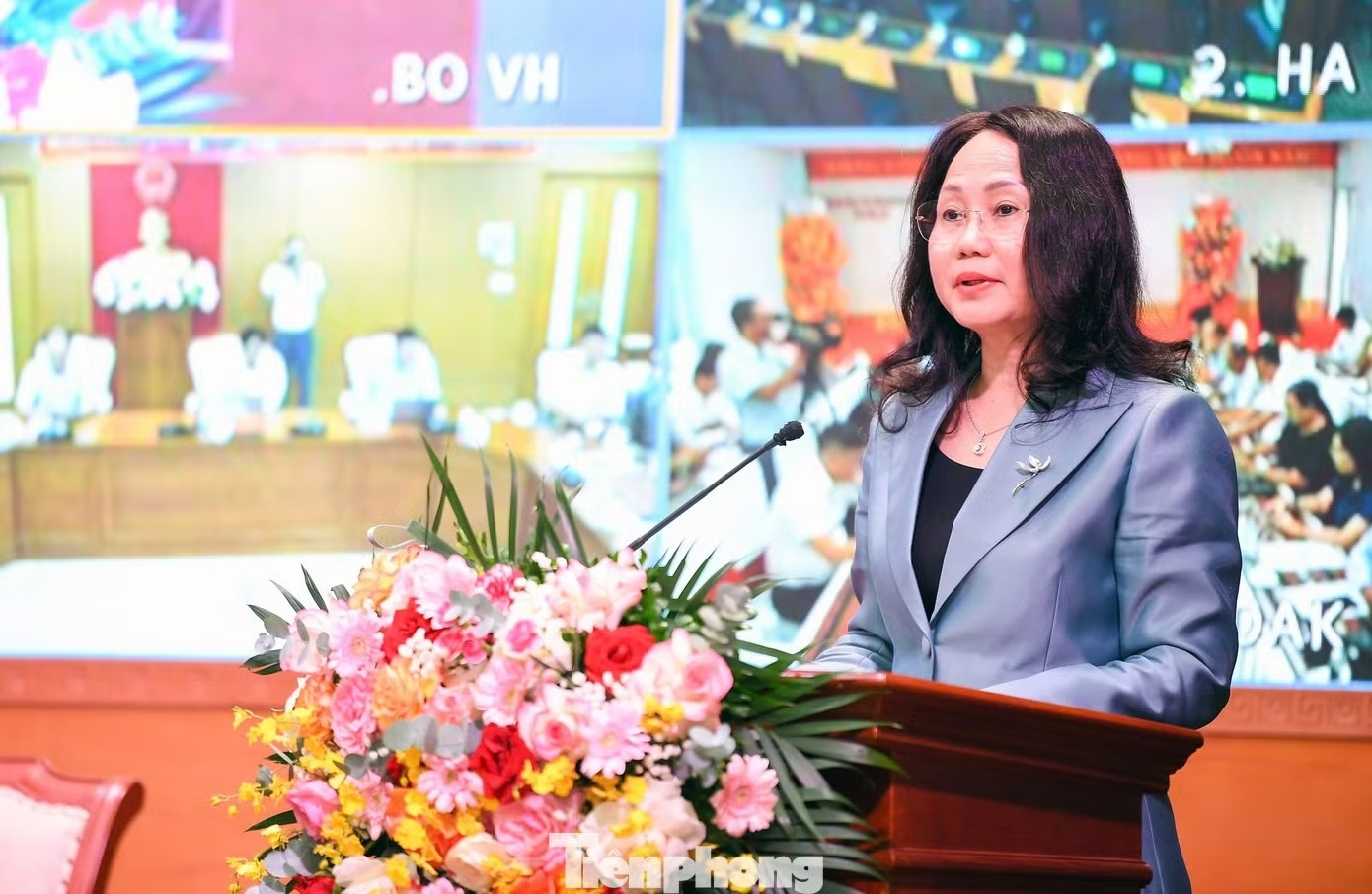 Bo Van hoa anh 1