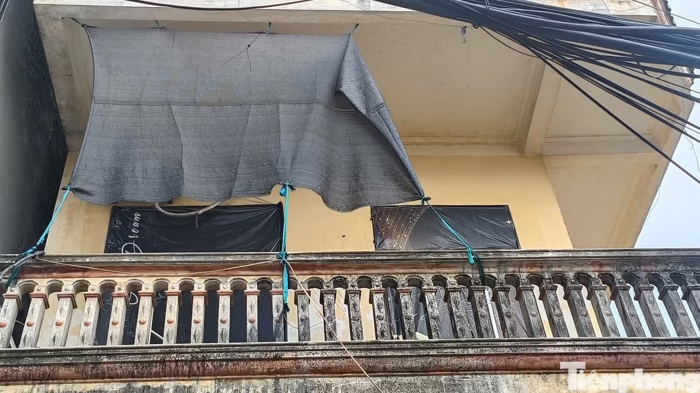 căn nhà, luôn đóng kín cửa ảnh 5 can nha, luon dong kin cua anh 5