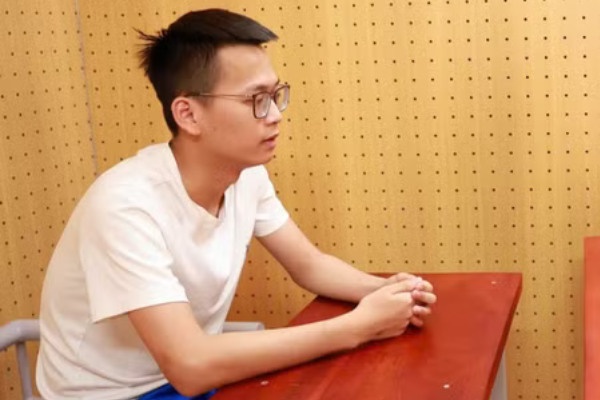 Khởi tố 2 đối tượng lừa đảo chiếm đoạt tài sản dưới hình thức đổi ngoại tệ