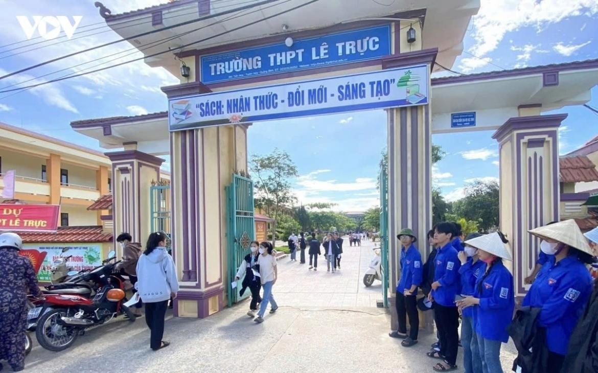vụ ti&ecirc;u cực,  tại điểm thi,  THPT tỉnh Quảng Trị ảnh 1