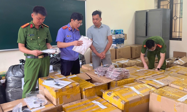 thời trang Owen,  thời trang Owen giả,  Chủ thời trang Owen,  Cửa h&agrave;ng Owen,  Cty Kowil Việt Nam,  Chủ Kowil Việt Nam,  DN Kowil Việt Nam ảnh 1