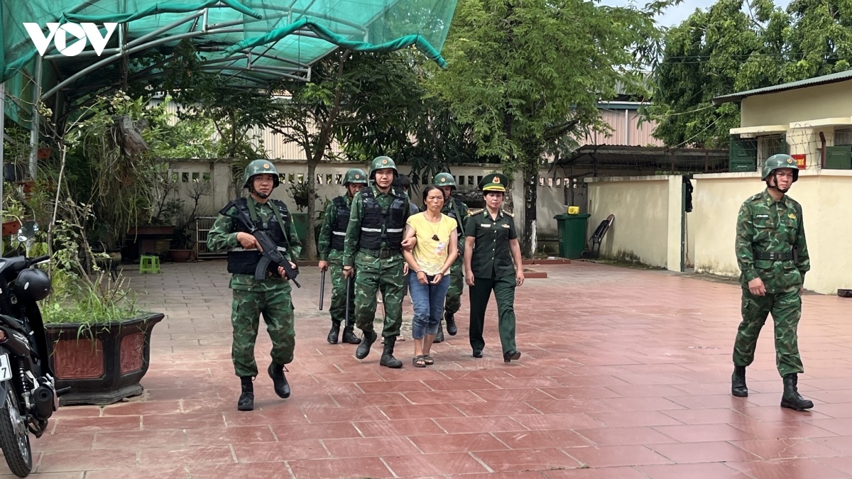 bu&ocirc;n người ảnh 1