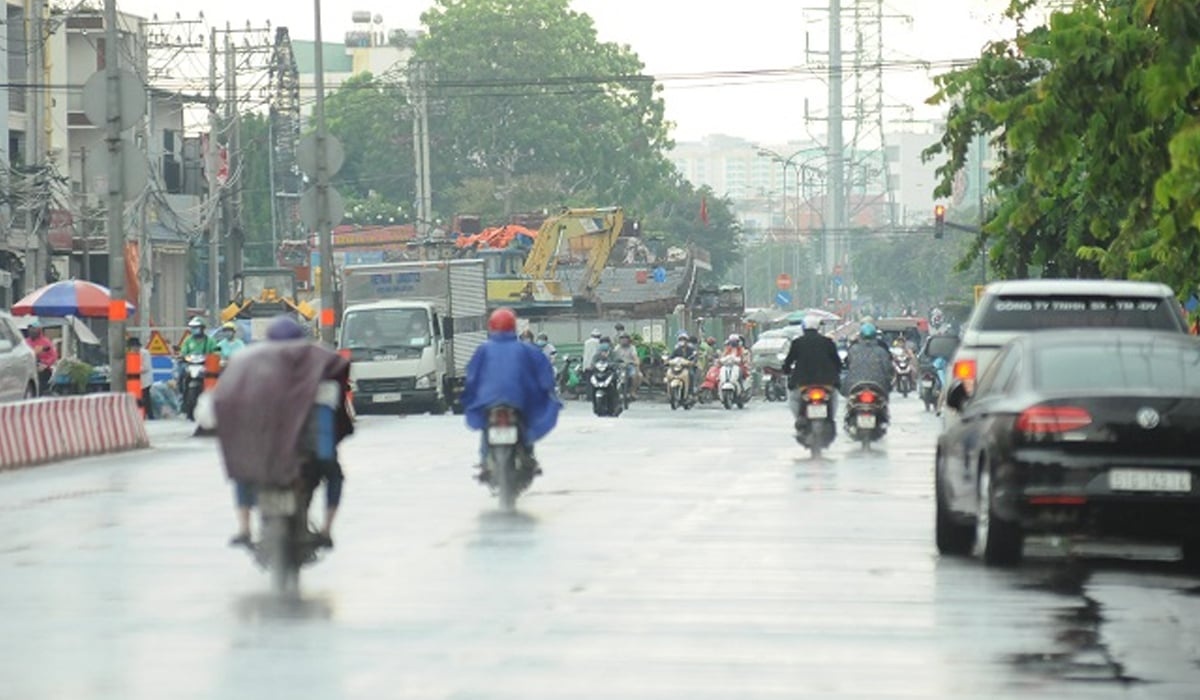 Miền Nam chiều tối mưa dông, có nơi mưa rất to
