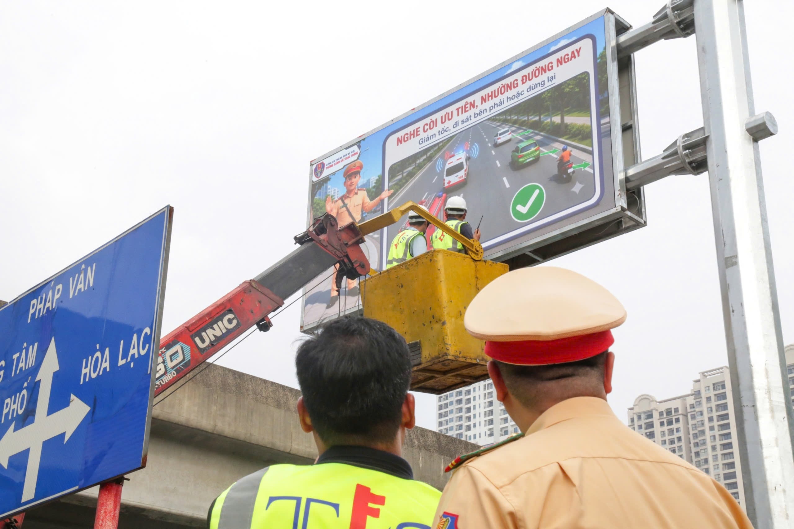 m&agrave;n h&igrave;nh led ảnh 2