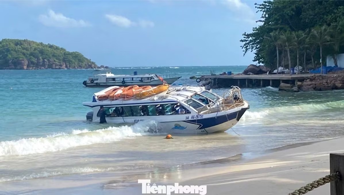 lật ca n&ocirc; ảnh 1
