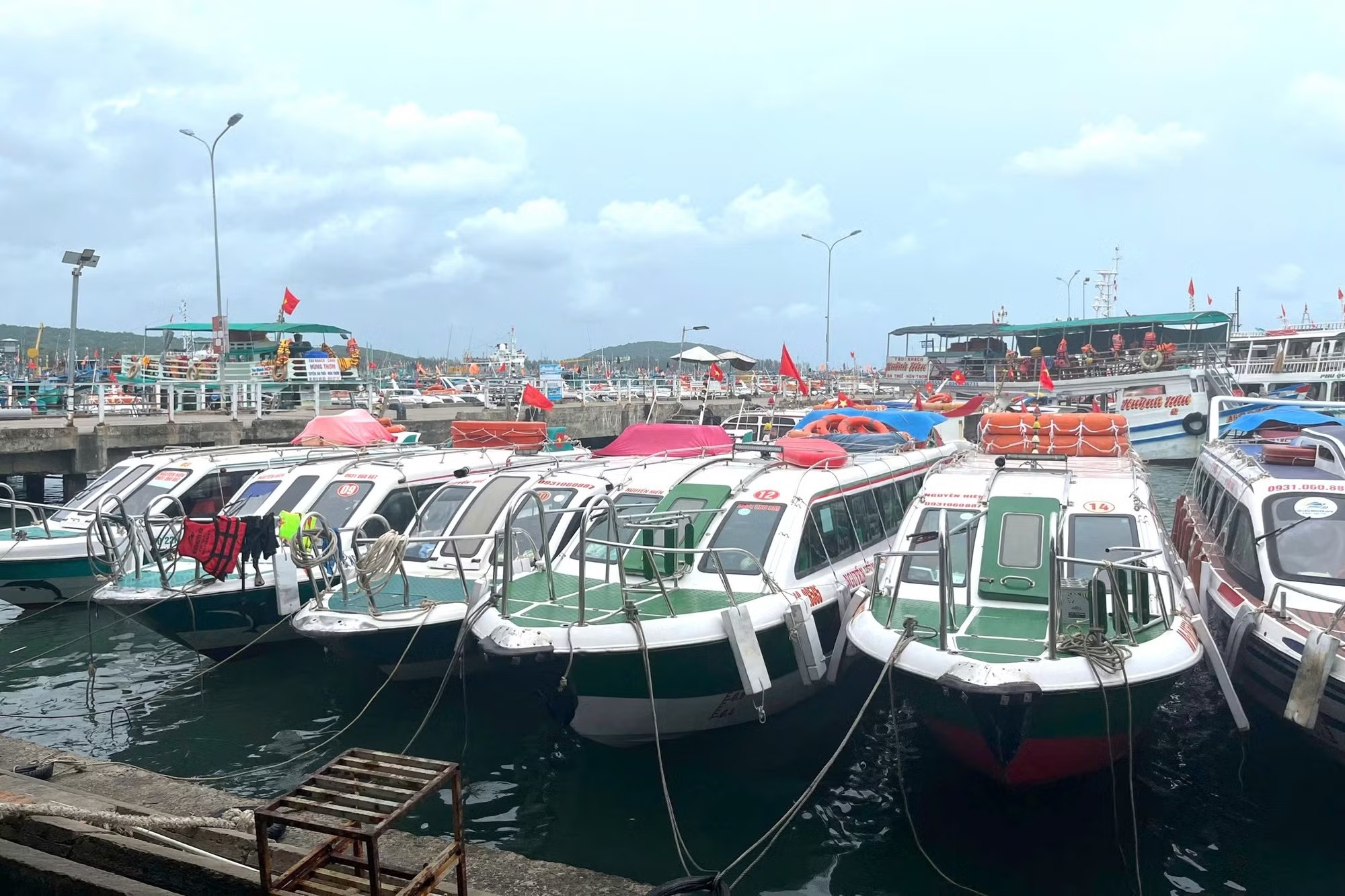 Vụ lật ca nô 15 người thiệt mạng: Sở Du lịch An Giang báo cáo gì?