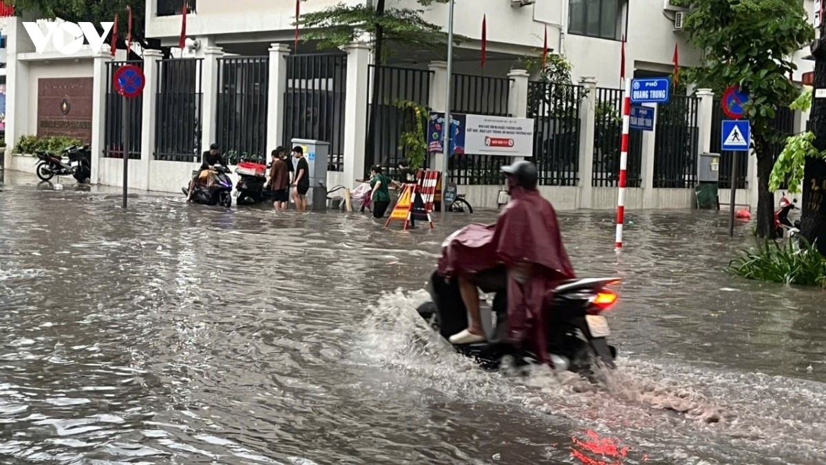 Bắc Bộ mưa rất to hết ngày 18/7, có nơi trên 300 mm