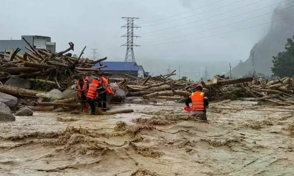 Tu dem nay, vung nui trung du Bac Bo mua dinh diem hinh anh