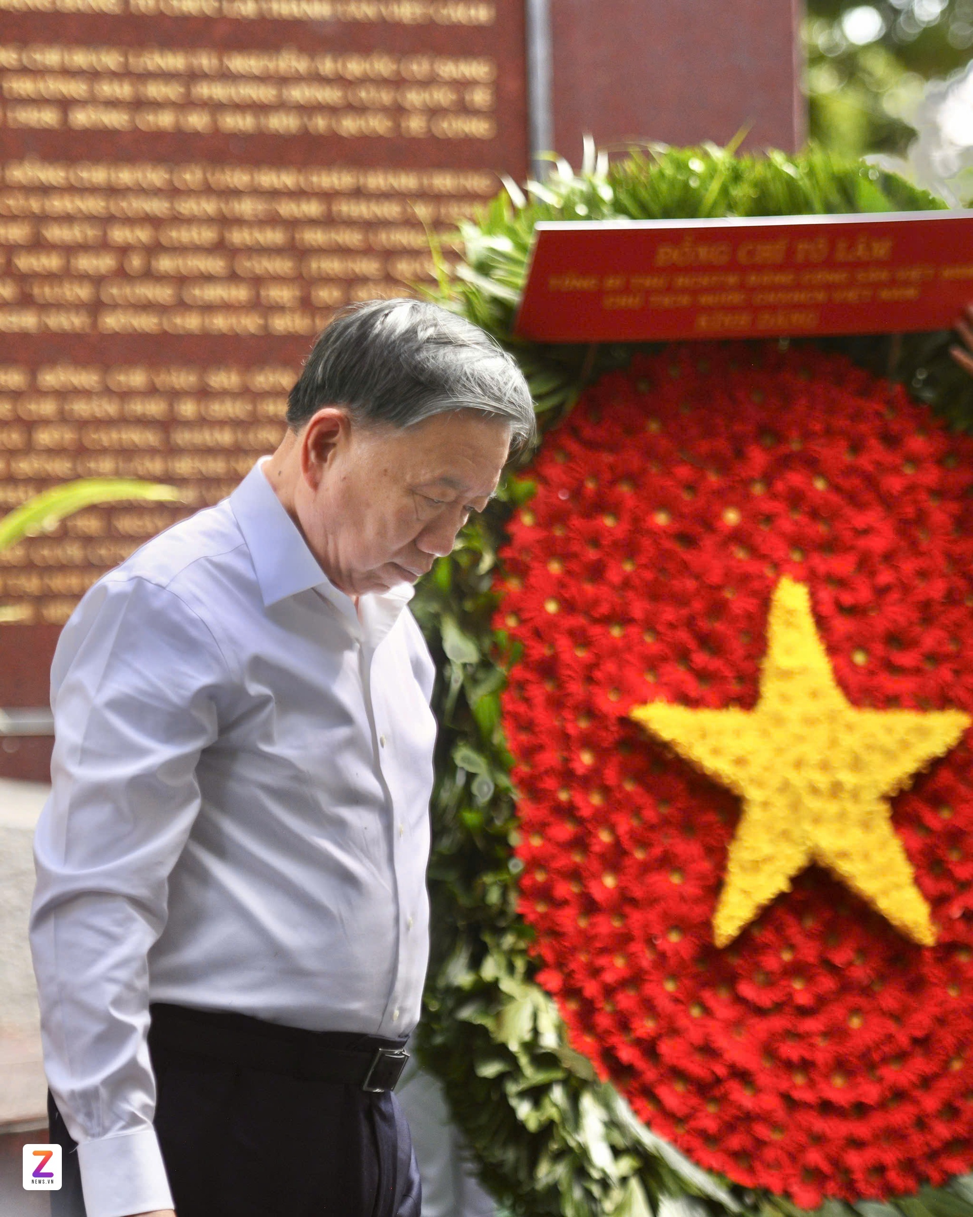 Tổng B&iacute; thư T&ocirc; L&acirc;m ảnh 2