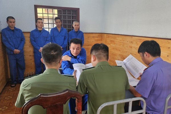 Phá đường dây rửa tiền cho tổ chức lừa đảo xuyên quốc gia