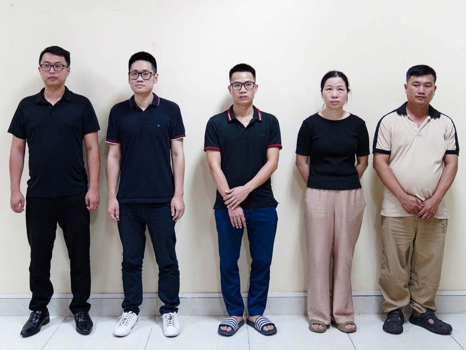 Khởi tố 5 giám đốc, nhân viên công ty cài 'win lậu', crack phần mềm máy tính