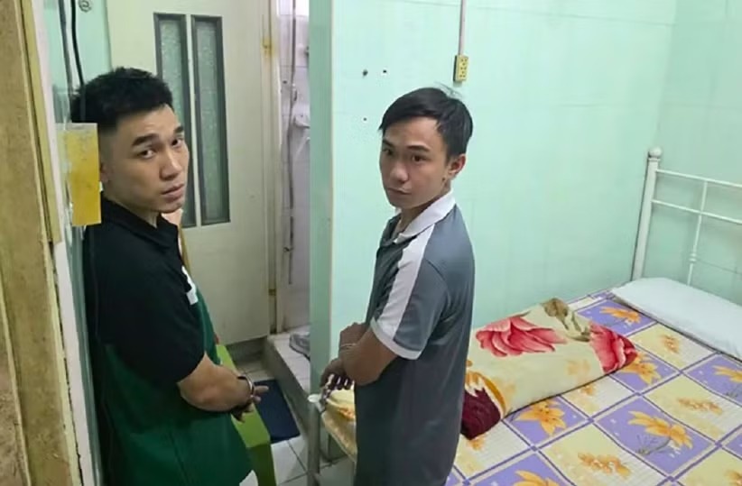 Chủ nhà nghỉ bị khống chế, cướp sạch vàng đeo trên người