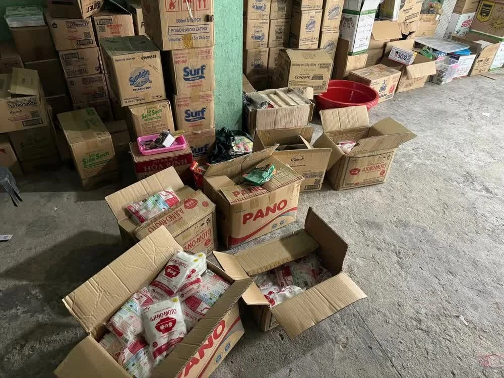 Khởi tố đường dây sản xuất phụ gia thực phẩm giả quy mô lớn tại TP.HCM