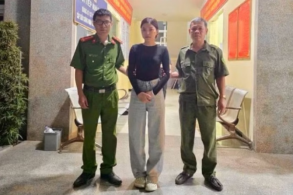 Kiểm tra cư trú, bắt giữ đối tượng truy nã đặc biệt nguy hiểm