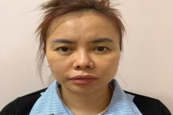 Hai đối tượng buôn lậu hơn 7.000 sản phẩm thuốc nhúng quả sầu riêng