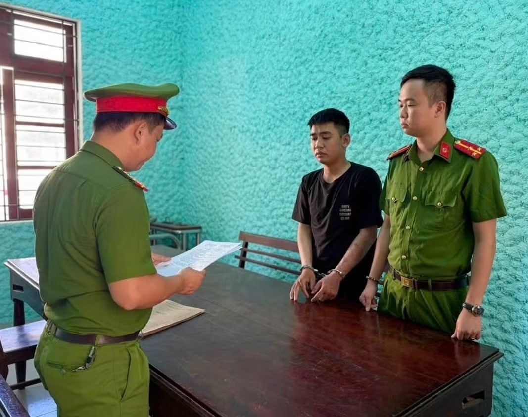 Viết thư xin lỗi sau khi cầm dao đuổi chém người