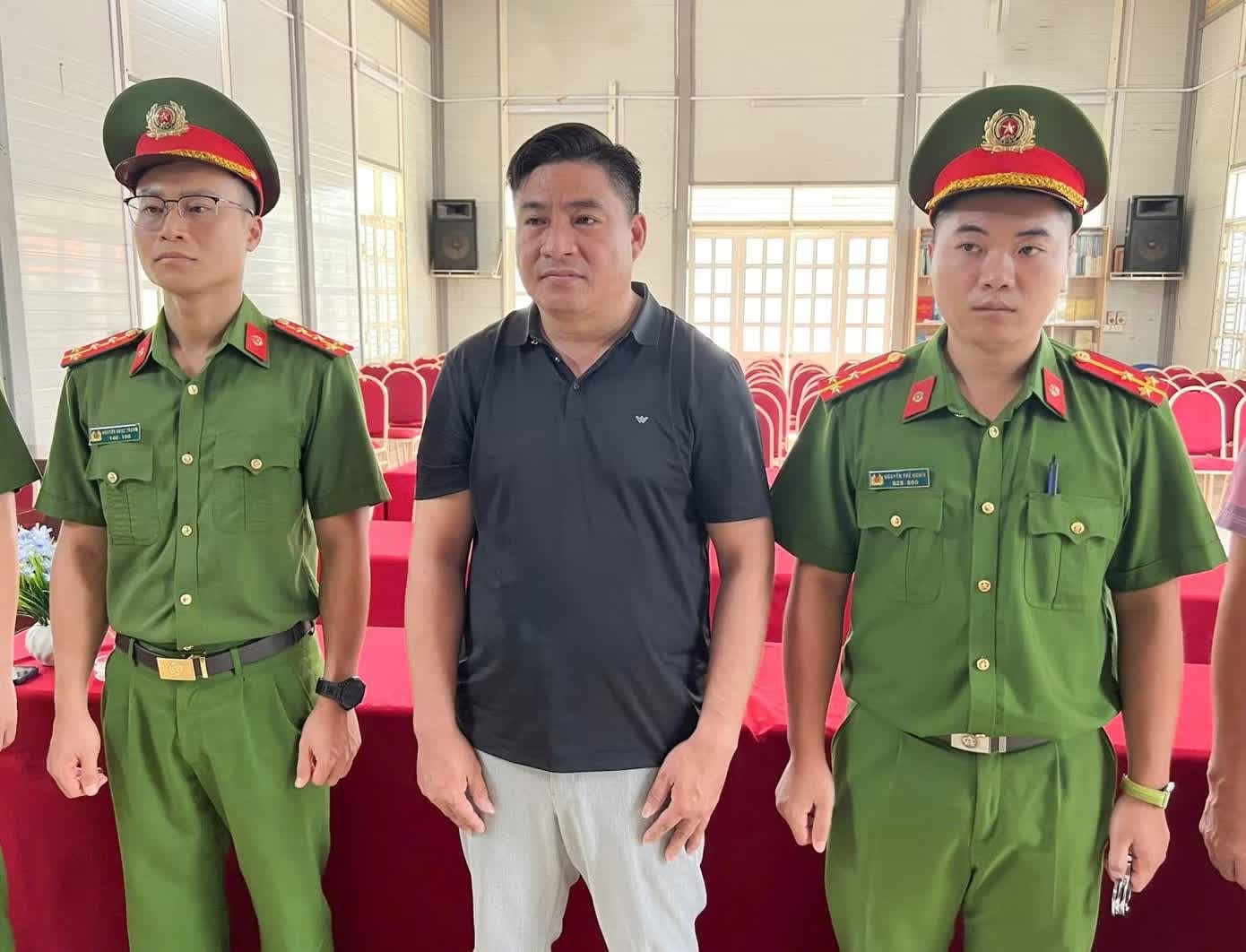 Tiền thi c&ocirc;ng,  Dự &aacute;n trường học,  Ho&agrave;ng Hưng HB,  Chủ Ho&agrave;ng Hưng HB,  Gđốc Ho&agrave;ng Hưng HB,  X&acirc;y dựng Ho&agrave;ng Hưng ảnh 1