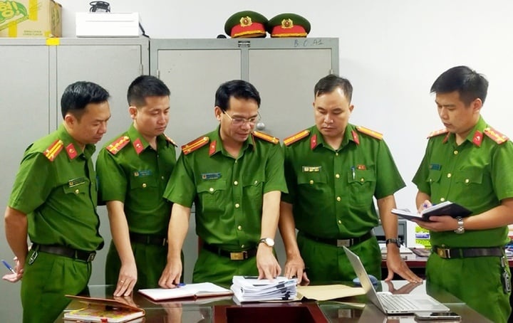 b&aacute;n nước hoa giả,  tr&ecirc;n Shopee ảnh 1