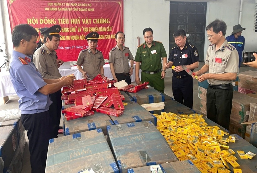 Thuốc l&aacute; nhập lậu,  trong vụ &aacute;n,  bu&ocirc;n b&aacute;n h&agrave;ng cấm,  Quốc tế Sao Bắc,  C&ocirc;ng ty Sao Bắc,  Doanh nghiệp Sao Bắc,  Gi&aacute;m đốc Sao Bắc,  Chủ DN Sao Bắc ảnh 1