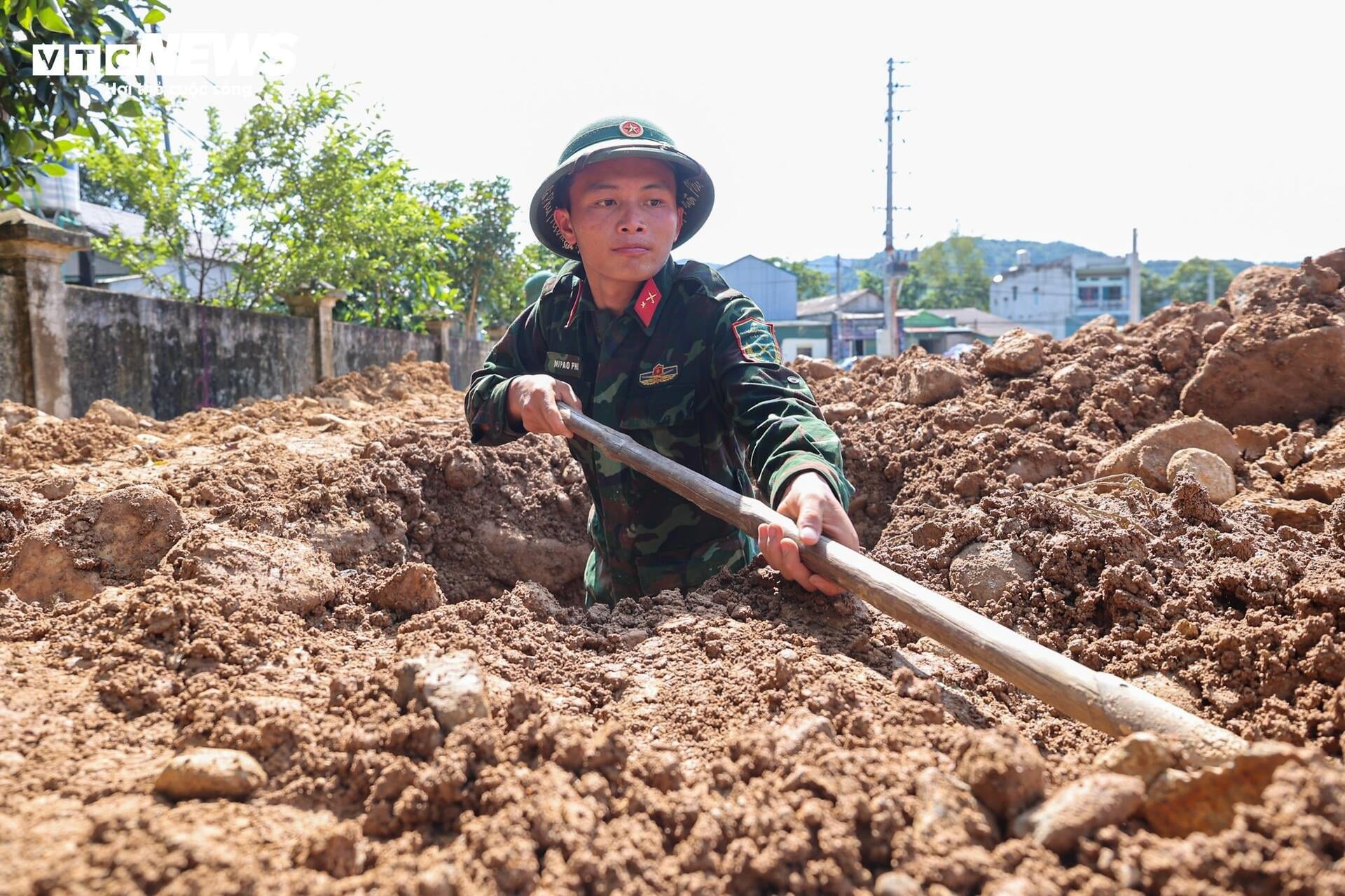 sạt lở lai ch&acirc;u ảnh 4