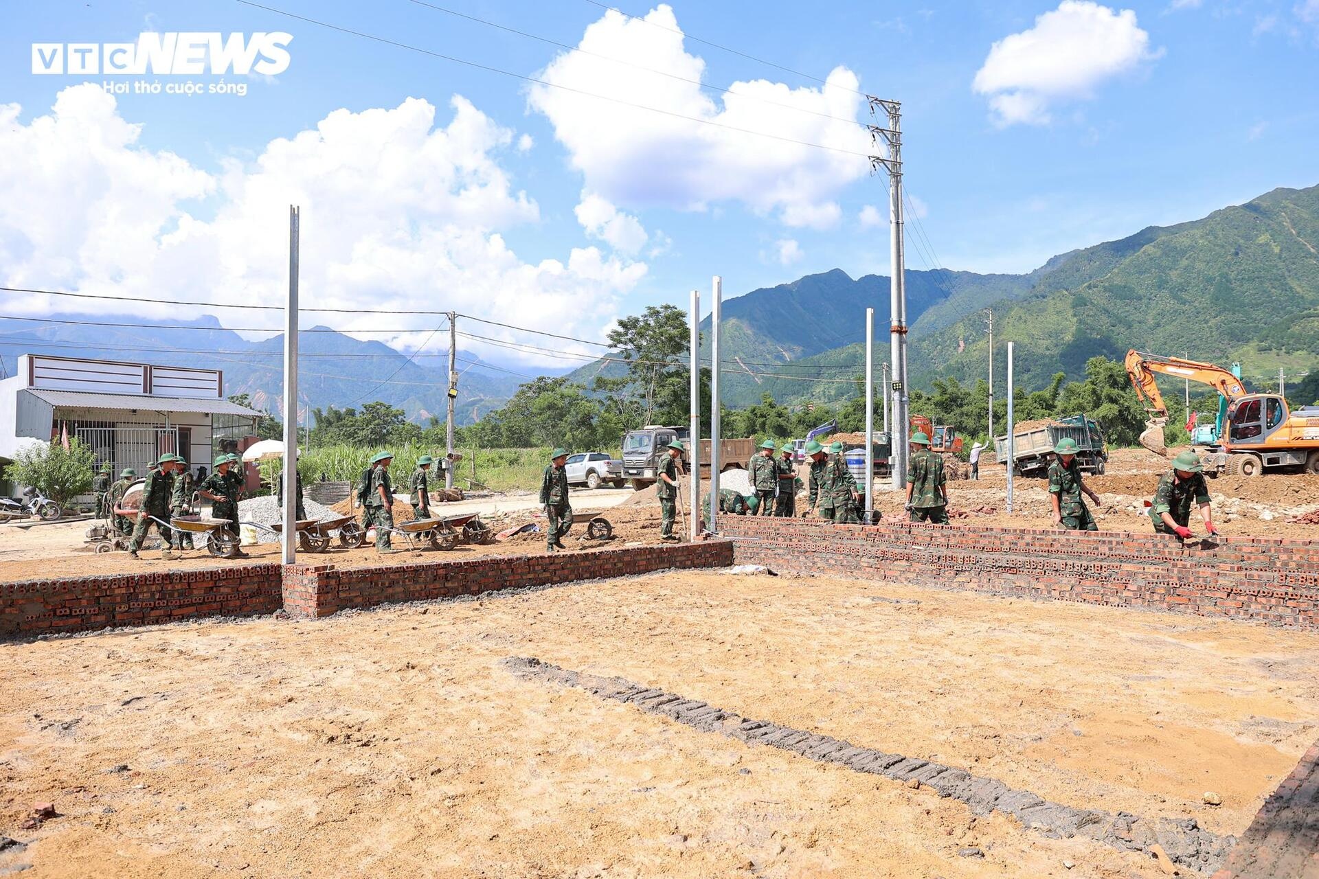 sạt lở lai ch&acirc;u ảnh 2