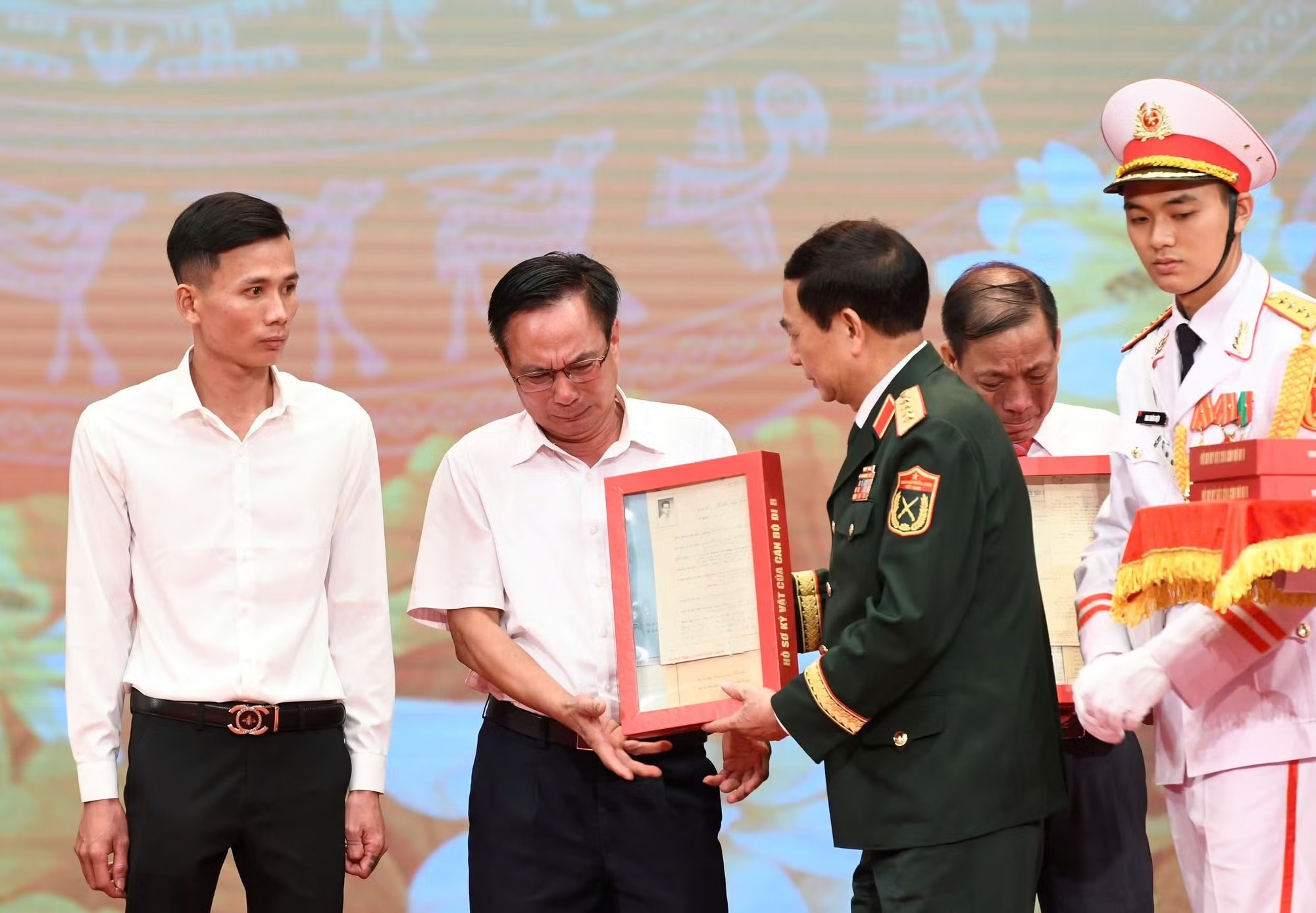 thủ tướng l&ecirc; minh hưng ảnh 4