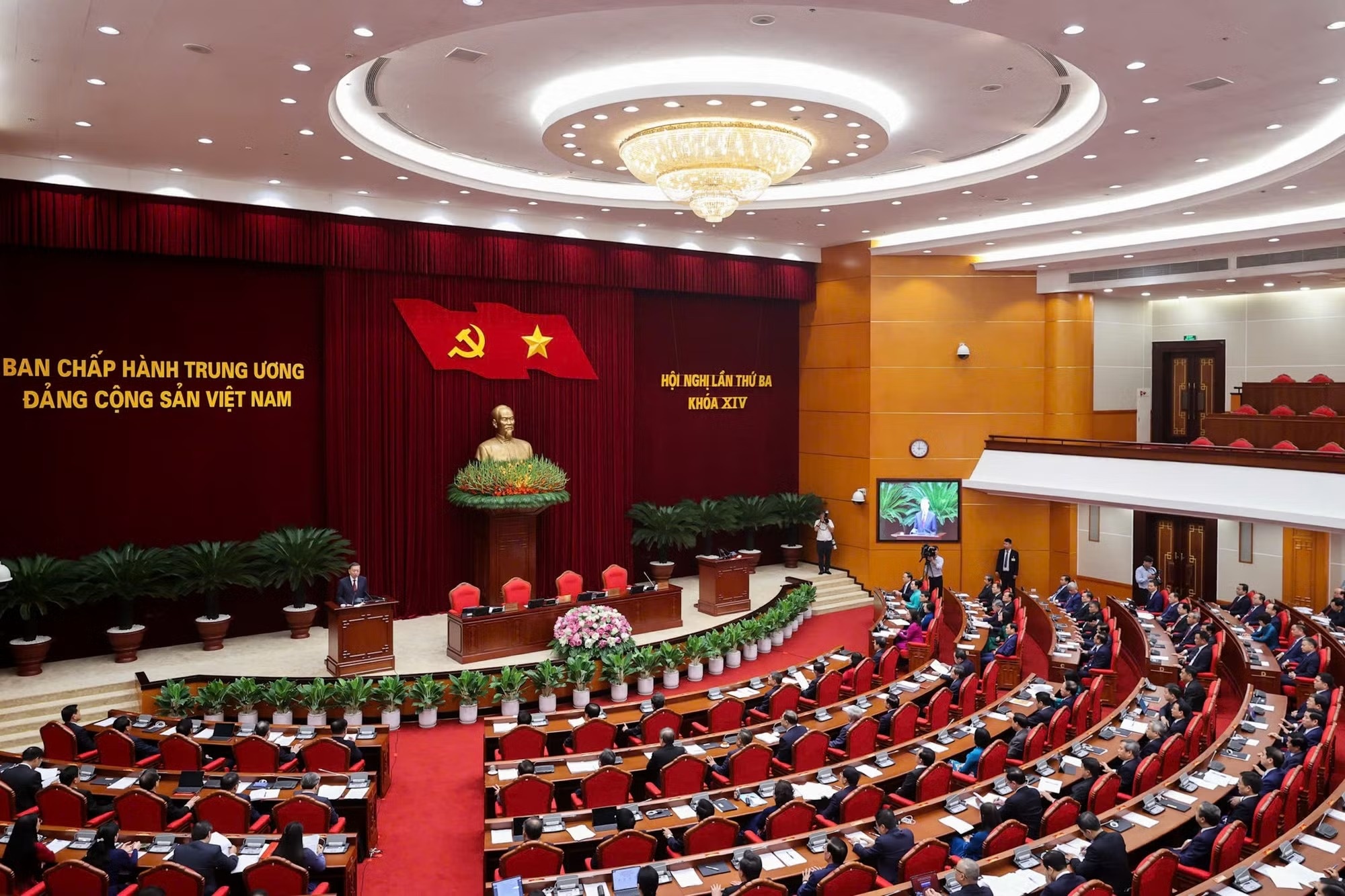 Tổ chức hội nghị toàn quốc quán triệt Nghị quyết Hội nghị Trung ương 3