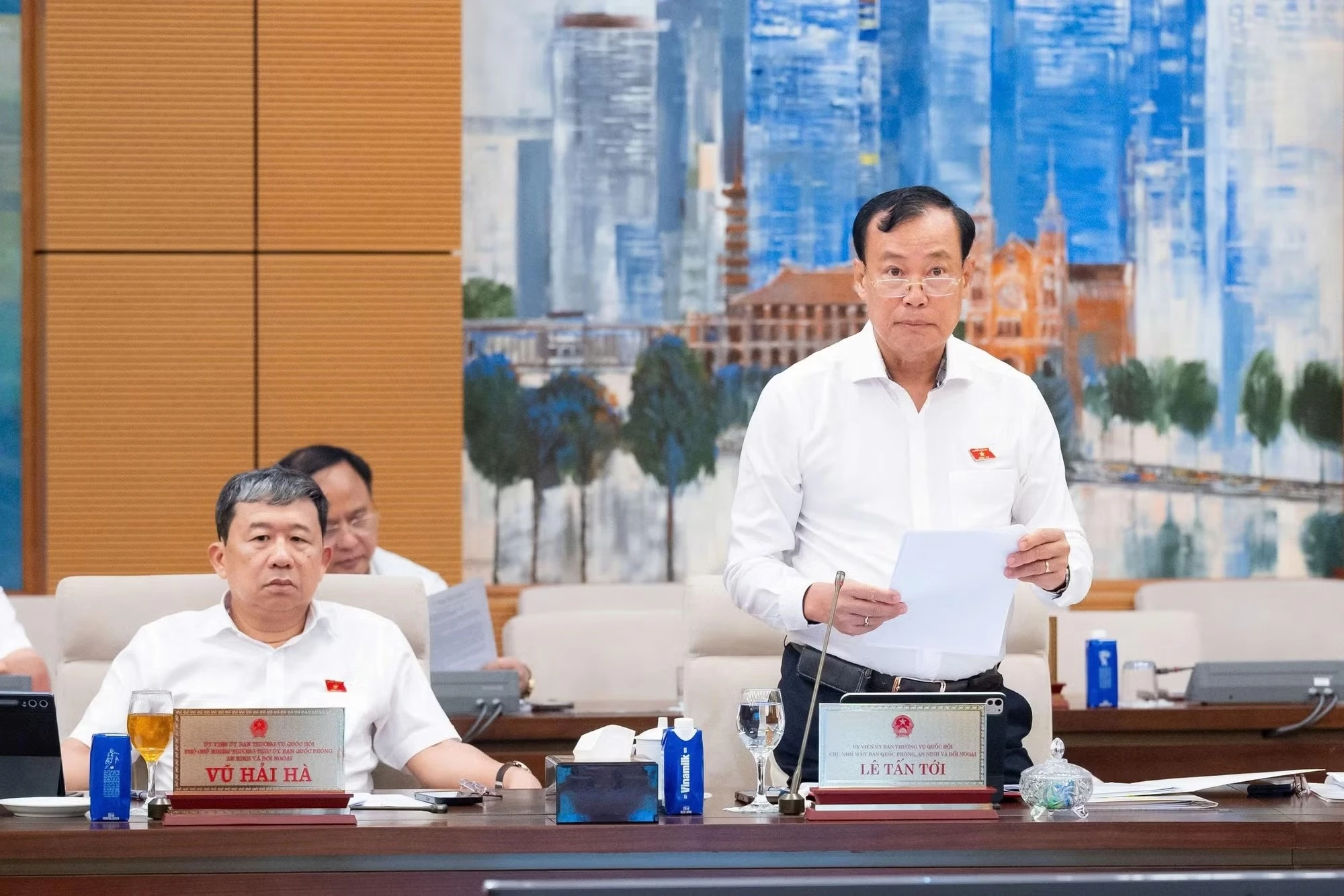 chỉ huy qu&acirc;n sự ảnh 2