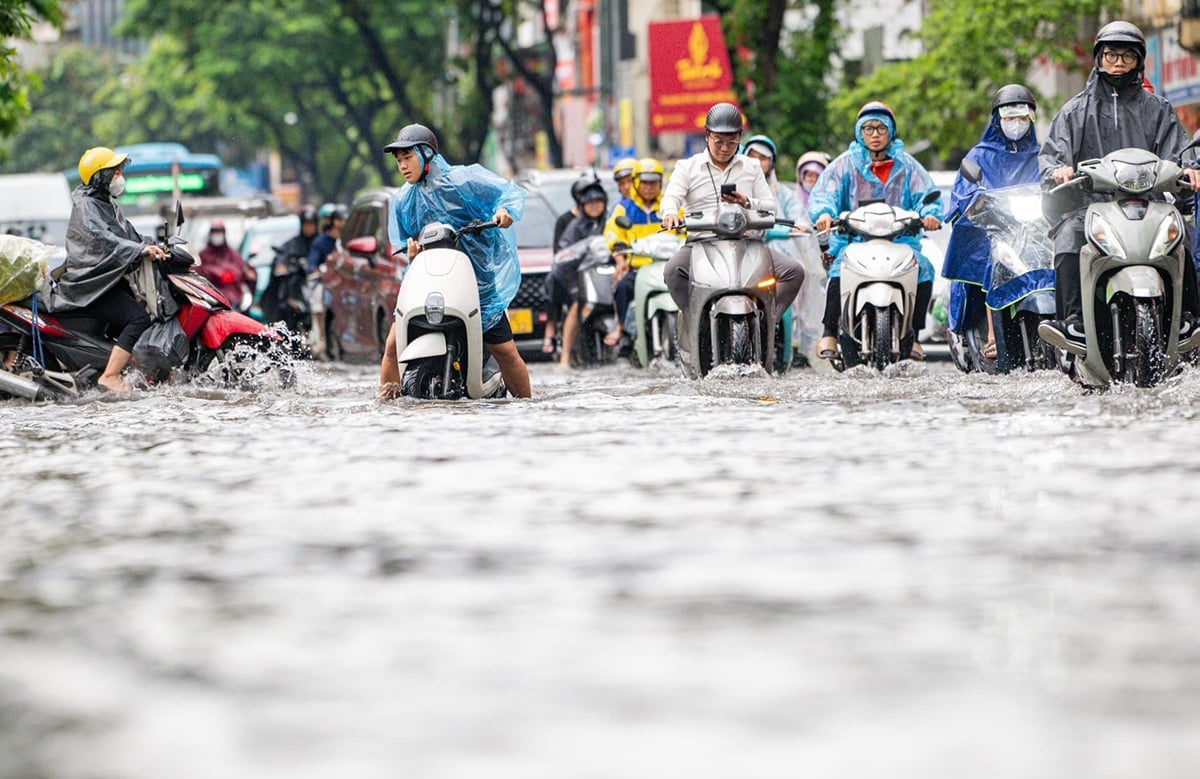 Mưa lớn trên 200mm ở miền Bắc, dự báo thời tiết Hà Nội 10 ngày