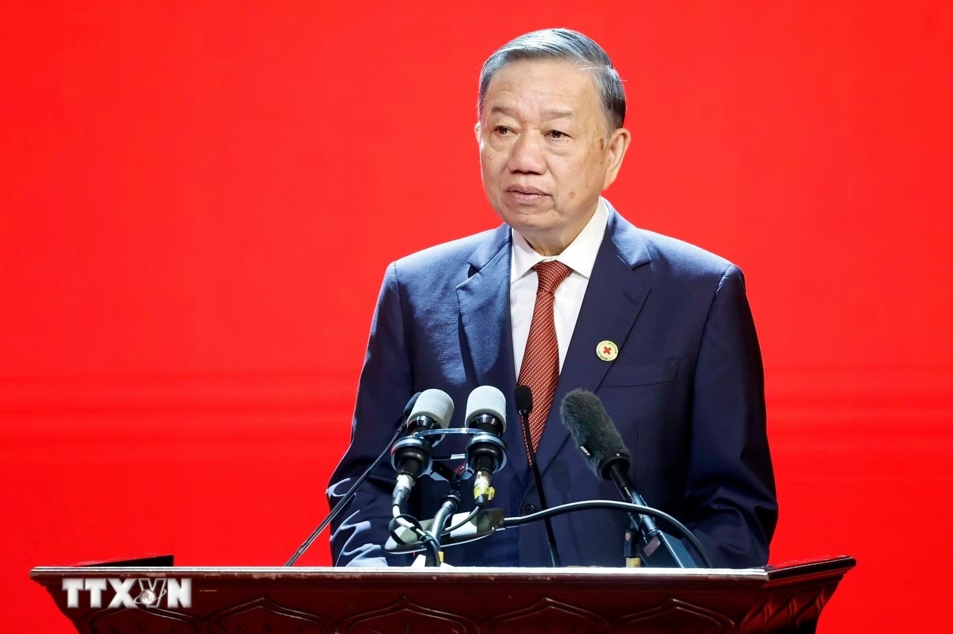 Tổng Bí thư, Chủ tịch nước: Chuyển từ cứu trợ tình thế sang chủ động phòng ngừa