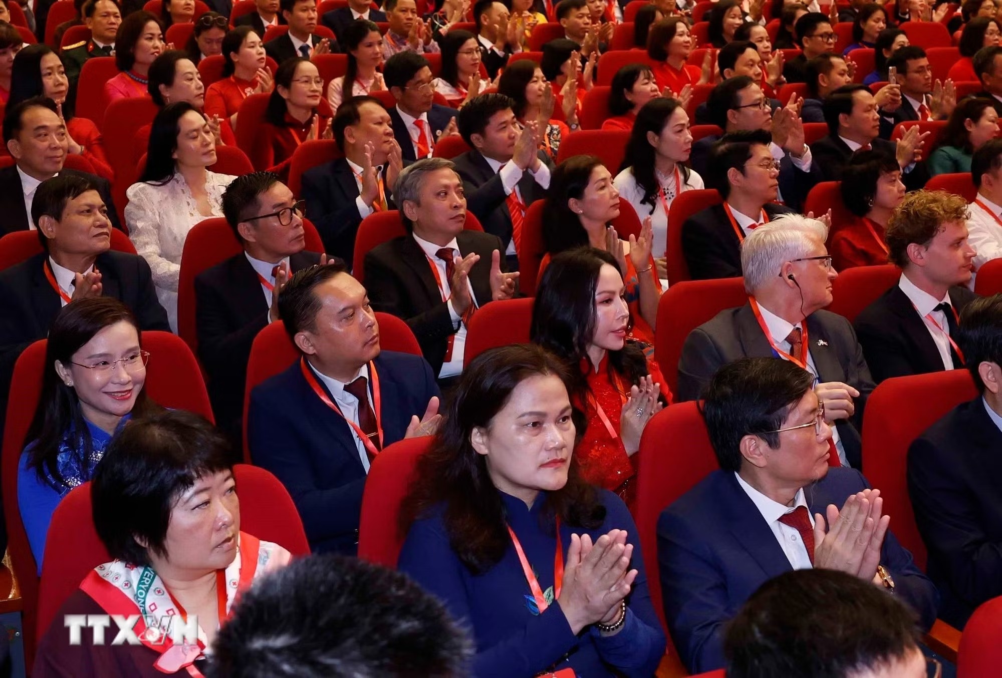 hội chữ thập đỏ ảnh 3